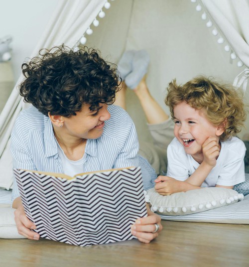 Lapsepuhkus annab töötavale vanemale võimaluse võtta töölt vaba aega, et olla lapsega