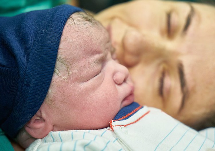 Uus suur uuring: keisrilõige ei kahjustagi lapse mikrobioomi!