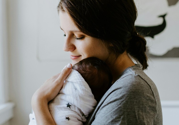 Süles kasvab turvatunne. Miks on lähedus beebile vajalik?