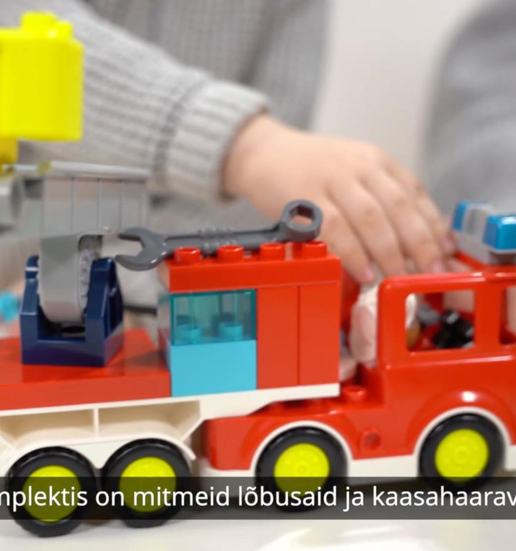 Julgusta oma last mängima põnevaid rollimänge LEGO DUPLO komplektiga “Tuletõrjeauto vooliku ja tuletõrjujaga”