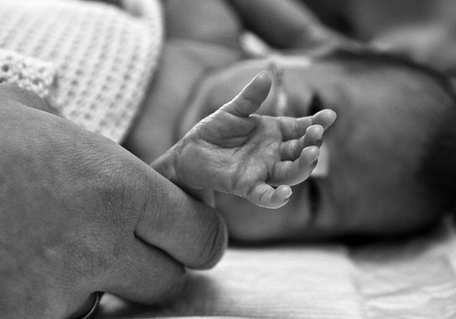 Surmaga lõppenud sünnitus võib ämmaemanda aastateks vangi viia