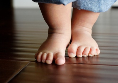 Millised peavad olema lapse esimesed jalatsid