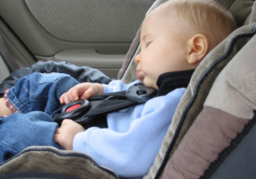 Video: ära jäta last üksi autosse!