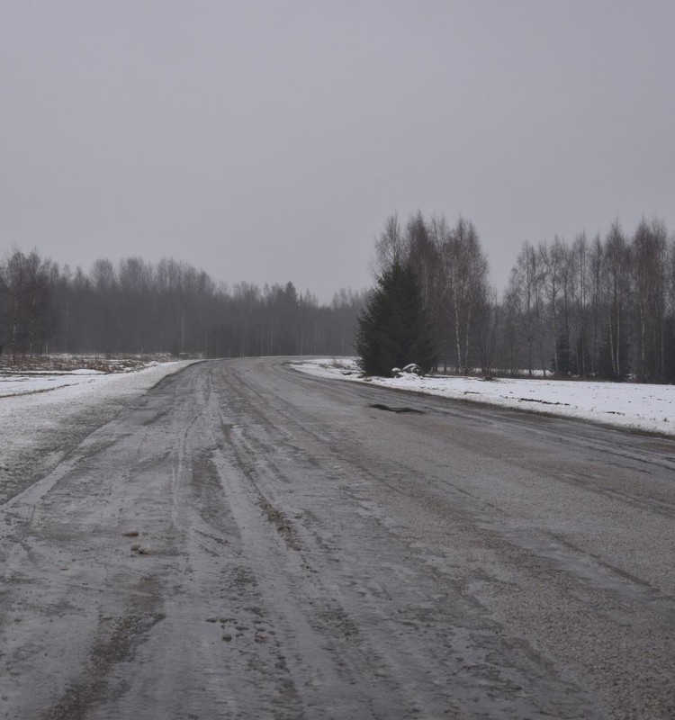 Täna ja homme tasub püsida kodus, sest teeolud on väga ohtlikud nii sõidukitele kui ka jalakäijatele ning koroona aina vohab