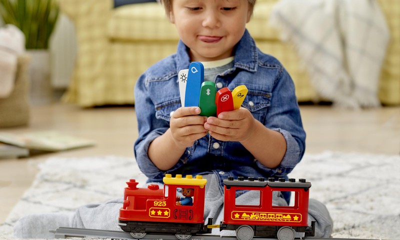 Kuidas lapsed mängivad: mitte päriselt aga täiesti tõsiselt.