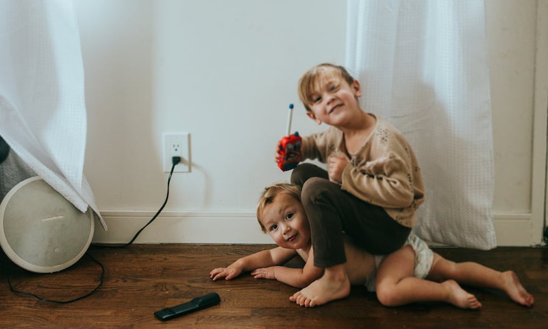 Beebiblogide ja pere-Instade aeg on läbi? Eksperdid on üksmeelel – laste andmeid, pilte või videoid netti riputada ei tohiks