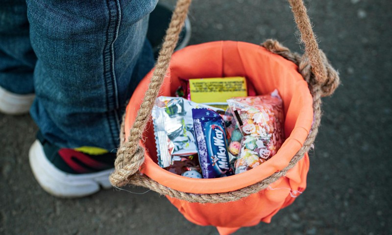 Halloween on peagi käes. Kuidas muuta see lapsele lõbusaks peoks, mitte ainult kommihulluseks?