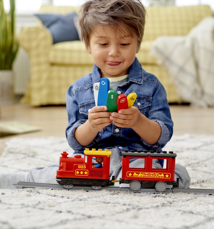 Kuidas lapsed mängivad: mitte päriselt aga täiesti tõsiselt.