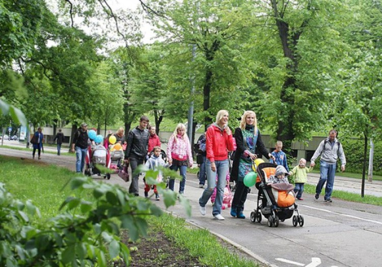 BLOGIVÕISTLUS: kevadised jalutuskäigud koos lapsega!