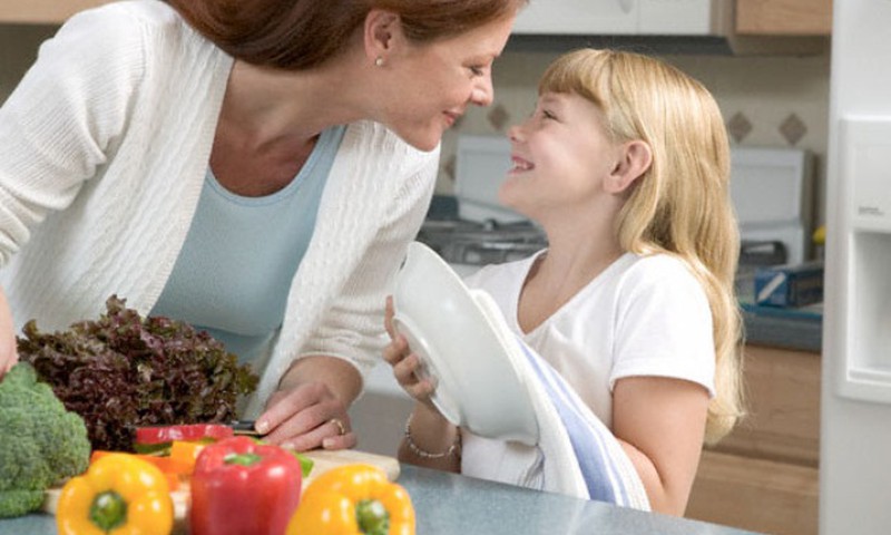  Kas ema peab oma perele kolm korda päevas süüa tegema?