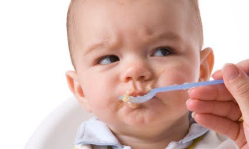 Pirtsakad põnnid: kuidas innustada isutut väikelast paremini sööma?