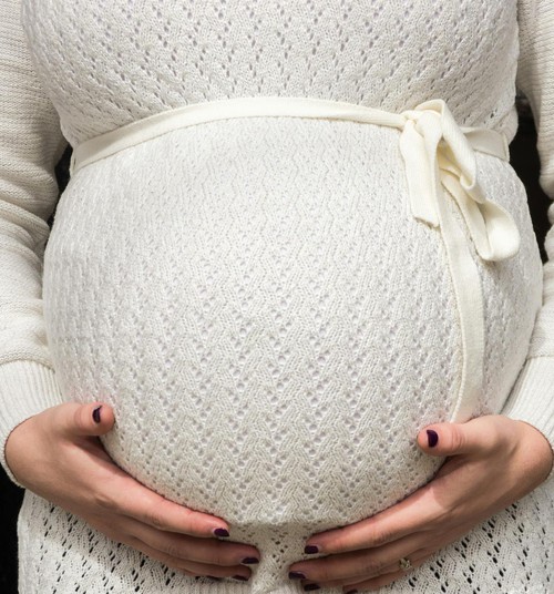 Emaks pärast 35. eluaastat - milline on vanuse mõju viljakusele, raseduse ja sünnituse kulule ning lapse arengule?