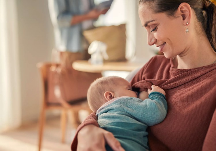 Jaga oma imetamiskogemust ja võida Philipsi juukseföön!
