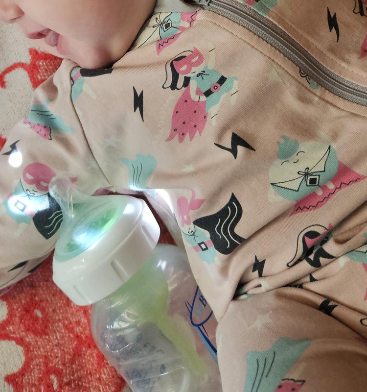 Arvustus: Dr Browns'i lutipudeli soojendamine veevannil on mugavam kui teiste pudelite