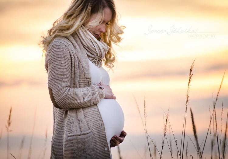 AUHINNAMÄNGU BEEBIOOTEL EMMEDELE! Võida Huggies® Newborn mähkmed ja 60 minutiline fotosessioon võitja on selgunud!