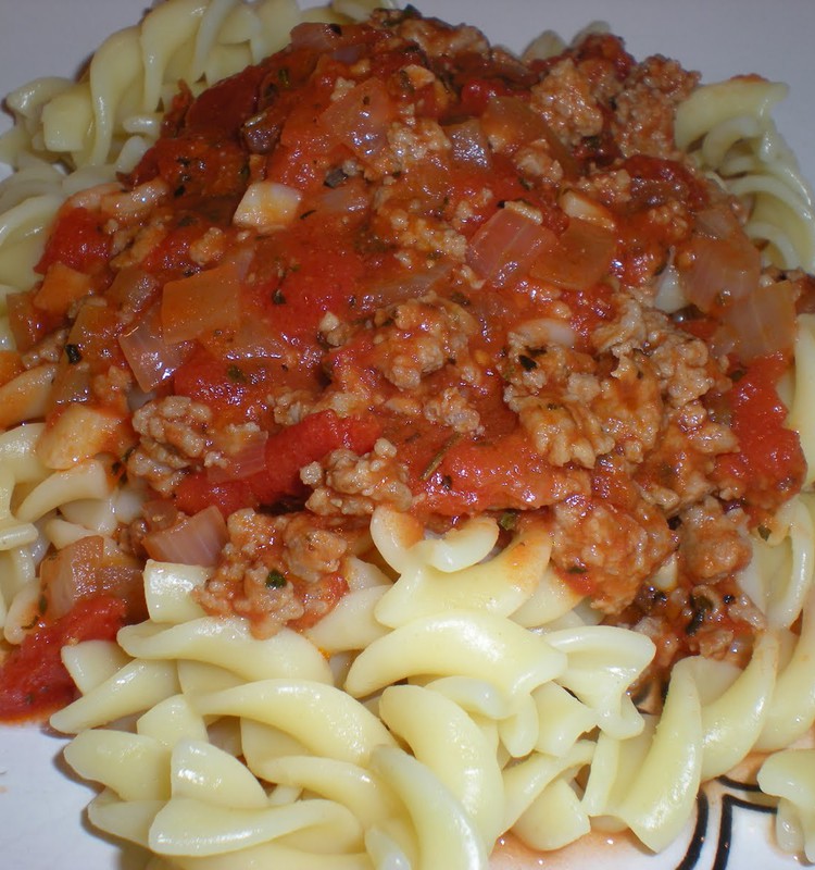 Bolognese kaste pastale