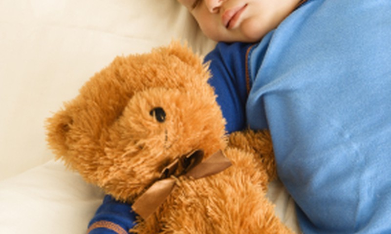 Huumor: kuidas laps 100 lihtsa sammuga magama panna