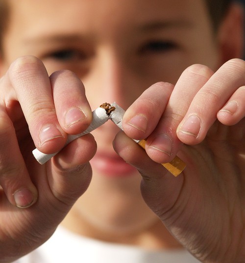 Traditsioon Portugalis - lastel lubatakse jõulude ajal sigarette suitsetada!