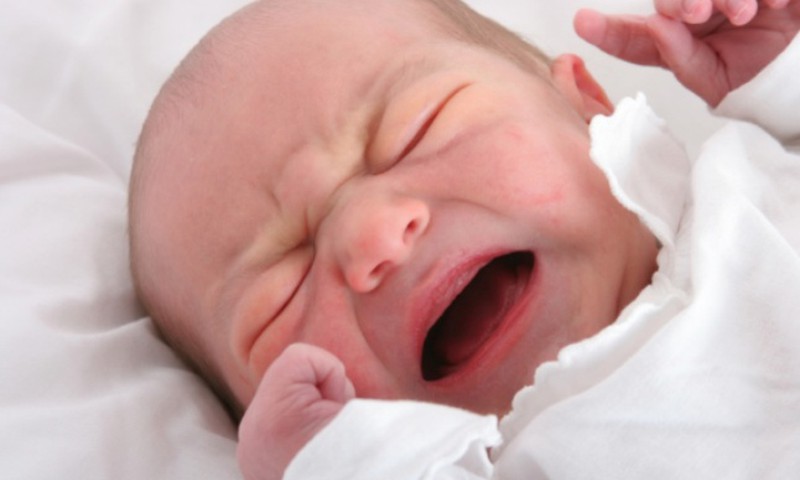 Mida teha, kui beebi nutab "ilma põhjuseta"?