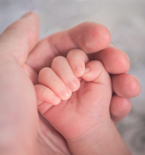 Saksamaal uuritakse, miks on ühes haiglas viimase kolme kuu jooksul sündinud mitu beebit sama haruldase väärarenguga