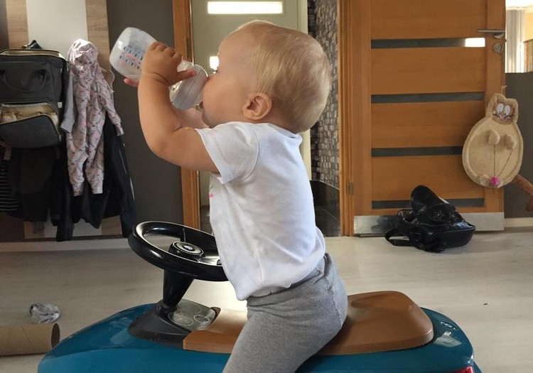 Philips Avent Natural lutipudelit testinud ema: Emadel on ka natukene lihtsam, kui laps leiab selle õige pudeli, millega ise toimetada
