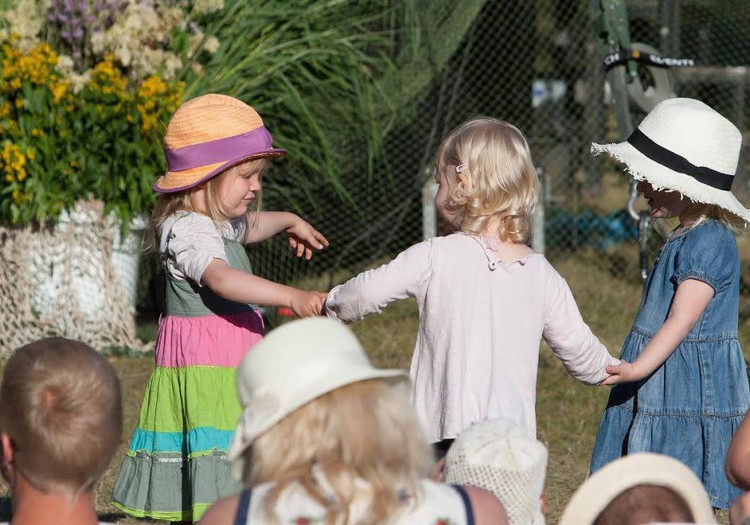 Hiiu Folk on lastega peredele turvaline valik