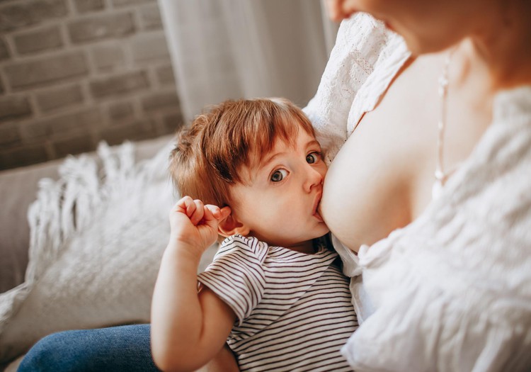 Kui paljud Eesti beebid saavad rinnapiima?