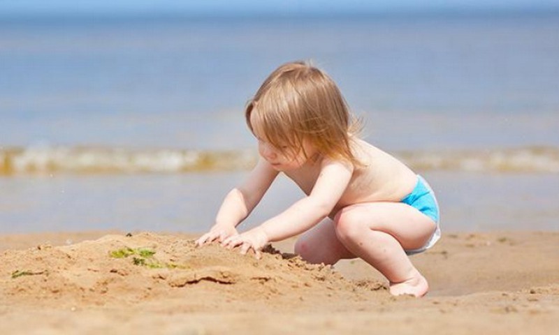 Uuring: Paljud vanemad peavad lapse päevitunud nahka hea tervise märgiks