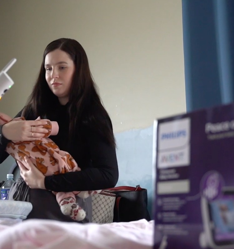 Värske ema Anna proovib uut abilist – Philips Aventi kaameraga beebimonitori