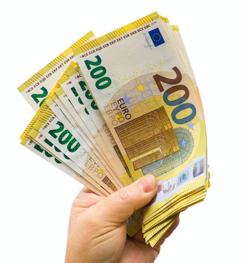 Uuest aastast on elatisabi 200 eurot. Kellel on õigus elatisabile?