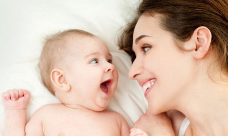Kuidas beebi esimeste hammaste eest hoolt kanda?