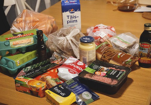 Pereema näitab, kuidas toituda maitsvalt vaid 50 euro eest nädalas