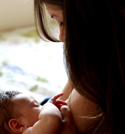 Rahulik ööuni kõigile. Kuidas lõpetada öine rinnaga toitmine?