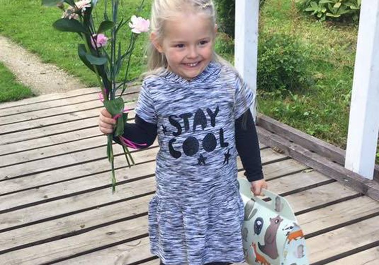 Neljane Lola-Liis: Suured inimesed võiksid lihtsalt oma beebisid õpetada