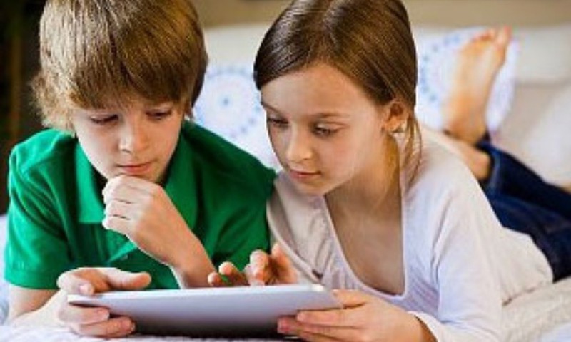 10 põhjust, miks alla 12-aastastel lastel tuleks tehnikavidinate kasutamine ära keelata