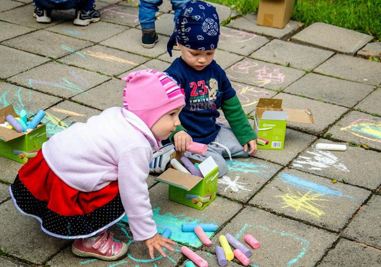 Projekt: „Huggies® Arengu tuba“ elu väljaspool kodu piire